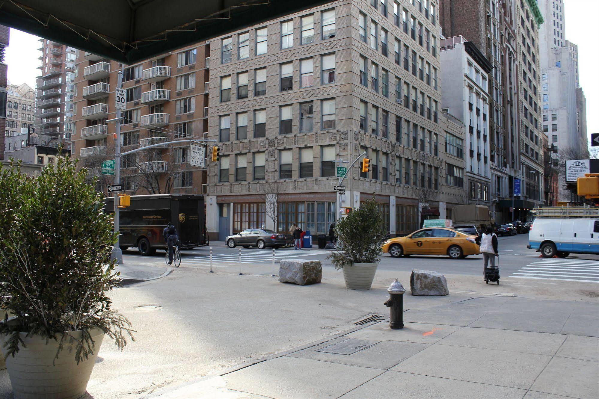 Serene Homes E25 New York Exteriér fotografie